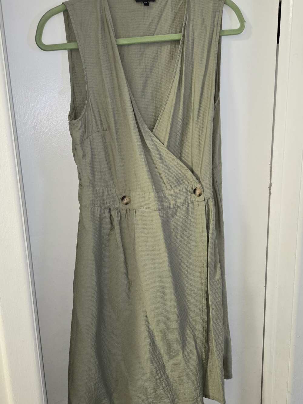Reitmans Sleeveless Wrap Dress in Sage Green